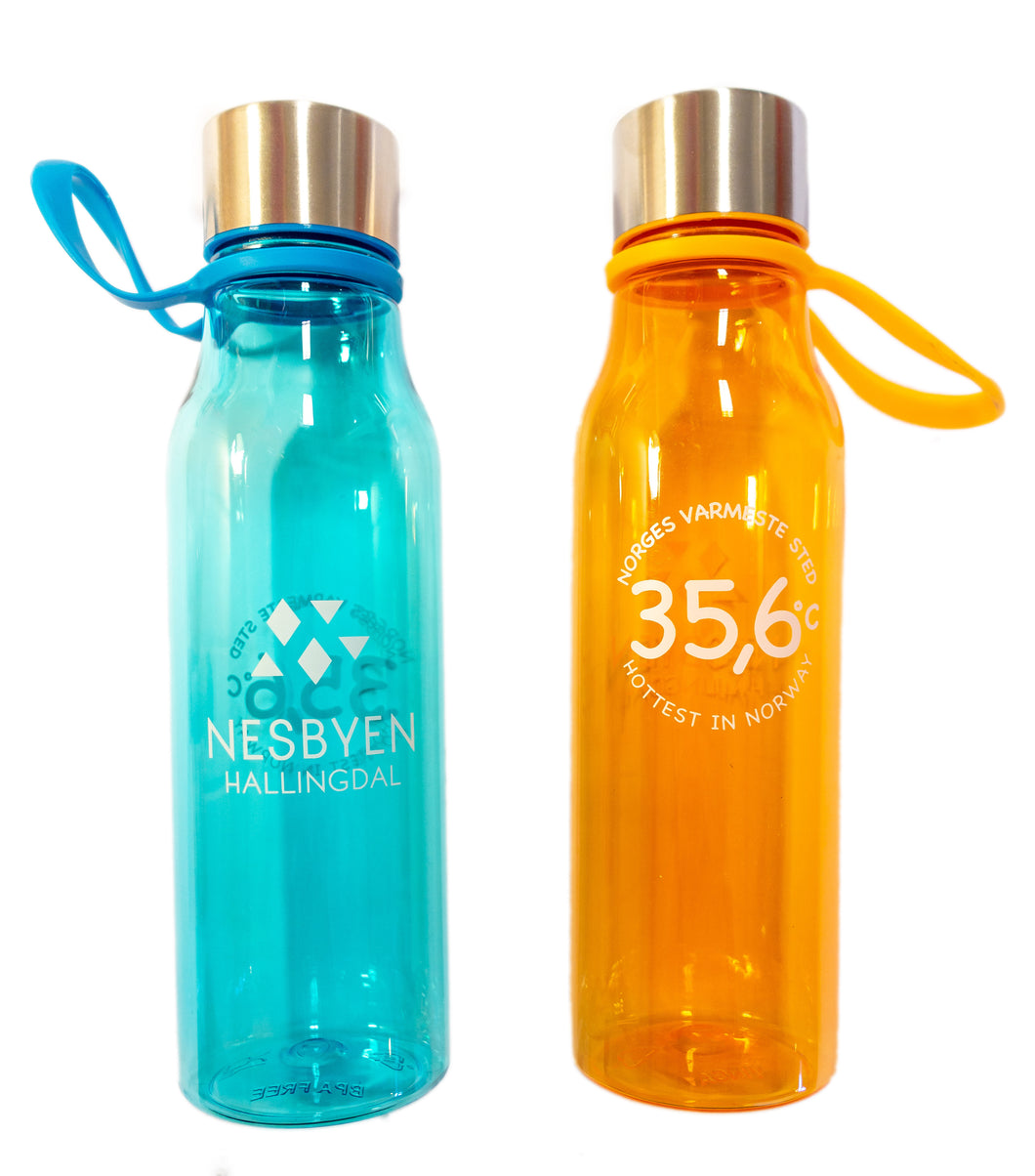 Drikkeflaske med Nesbyen-logo og 35,6°C